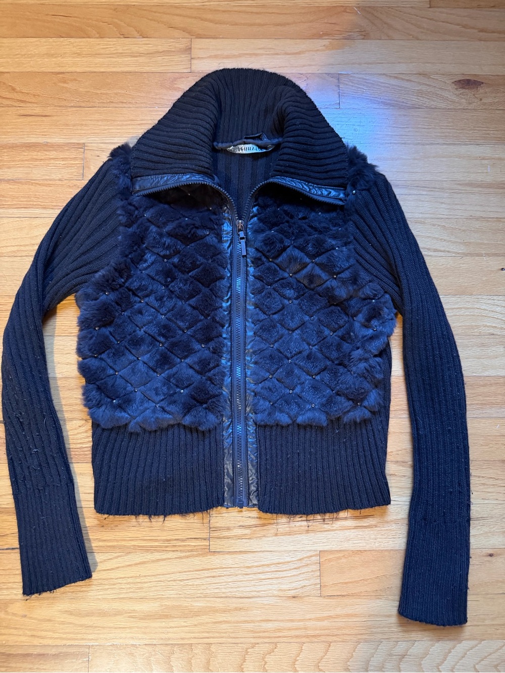 Jennyfer J 2000s Quilted Fur
Knit Zip Jacket
